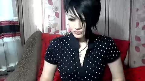 black_hot_01 online show from 02/17/25, 06:20