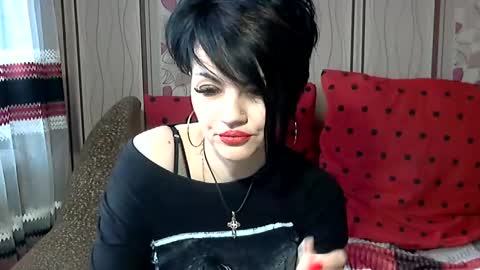 black_hot_01 online show from 02/24/25, 09:32