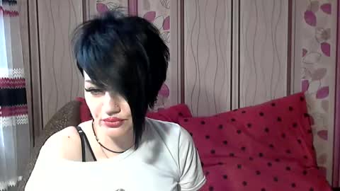 black_hot_01 online show from 03/10/25, 09:32