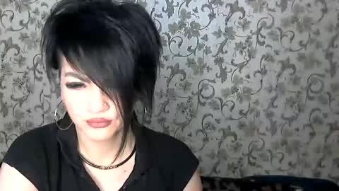 Snapshot of black_hot_01 chatting on 10/16/25, 06:36 black_hot_01 online show from 10/16/25, 06:36