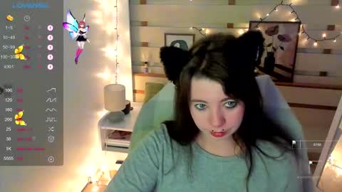  Black Kittie    Wednesday - 1300 - 1900 GMT help me get 100 thumbs up online show from 10/04/25, 06:11