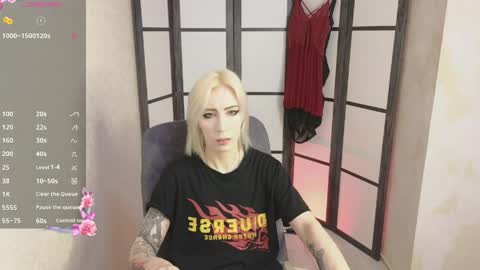 Snapshot of black_orchides chatting on 05/16/26, 08:22 Emily online show from 05/16/26, 08:22