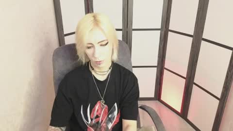 Snapshot of black_orchides chatting on 05/24/26, 08:41 Emily online show from 05/24/26, 08:41