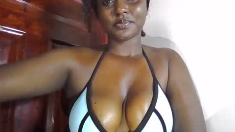 Snapshot of black_paanther chatting on 02/21/26, 12:39 black_paanther online show from 02/21/26, 12:39