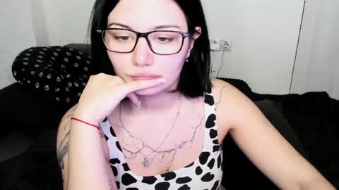 Mon Mon online show from 07/26/26, 03:14
