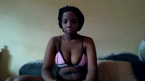Snapshot of black_queen0111254 chatting on 06/30/26, 11:55 Blackqueen online show from 06/30/26, 11:55
