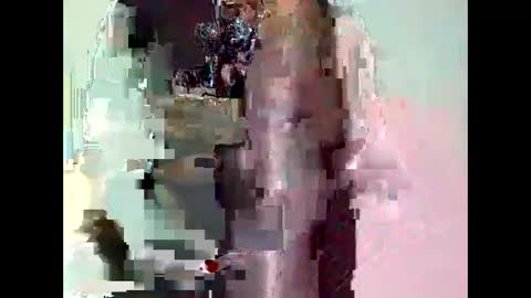 noel online show from 05/18/26, 06:08
