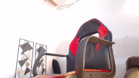 black raiden online show from 10/14/25, 11:49