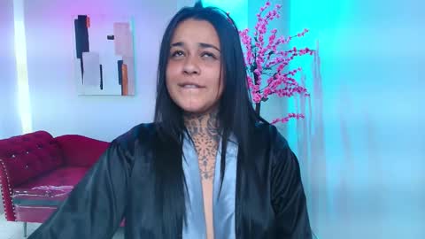 Rousse  online show from 12/05/25, 09:18