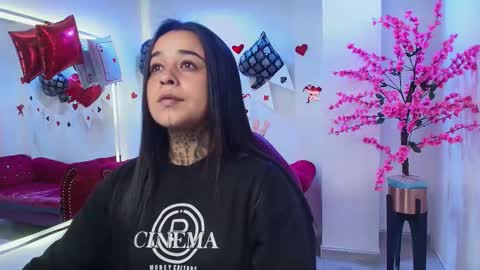 Snapshot of black_roseee chatting on 02/18/26, 03:13 Rousse online show from 02/18/26, 03:13