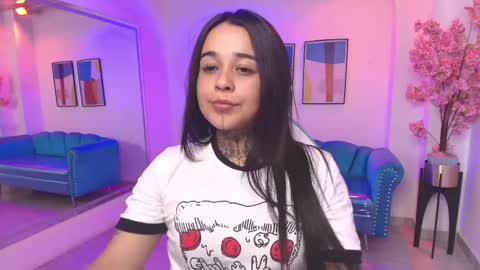 Snapshot of black_roseee chatting on 04/12/26, 03:50 Rousse online show from 04/12/26, 03:50