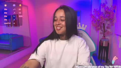 Snapshot of black_roseee chatting on 04/26/26, 03:37 Rousse online show from 04/26/26, 03:37