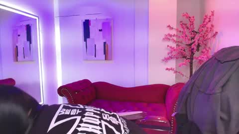 Snapshot of black_roseee chatting on 05/10/26, 04:06 Rousse online show from 05/10/26, 04:06