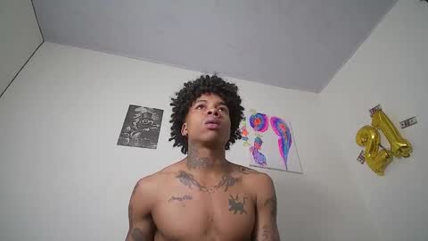 Snapshot of black_tentationx chatting on 12/05/25, 06:04 black_tentationx online show from 12/05/25, 06:04