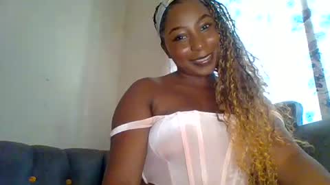Dee online show from 08/06/26, 09:22