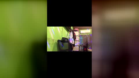 Snapshot of blackasiancockts chatting on 12/05/25, 06:33 Crystal online show from 12/05/25, 06:33