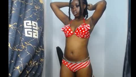 Snapshot of blackbeauty60 chatting on 06/07/26, 06:33 lela online show from 06/07/26, 06:33