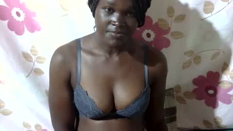 Snapshot of blackbigboobs chatting on 11/14/25, 07:23 jane online show from 11/14/25, 07:23