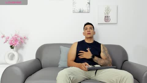 Max online show from 09/10/25, 11:54
