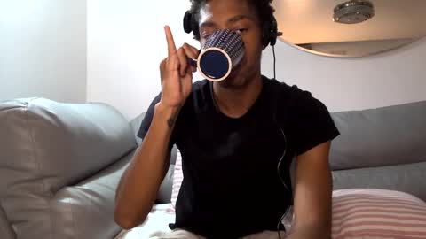 BlackBullTitus online show from 10/10/25, 10:42