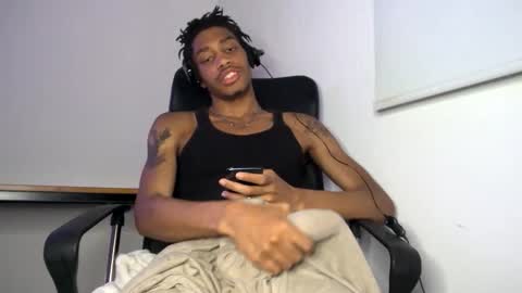 BlackBullTitus online show from 05/19/26, 05:14