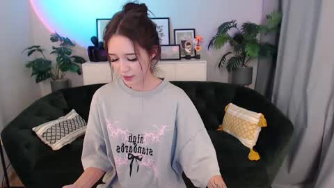 Snapshot of blackeyesgirl chatting on 10/15/25, 06:35 blackeyesgirl online show from 10/15/25, 06:35