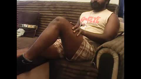 Snapshot of blackhammer0055 chatting on 09/17/25, 09:55 Blackhammer online show from 09/17/25, 09:55