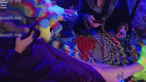 Snapshot of blacklightparty69 chatting on 01/15/26, 02:05 blacklightparty69 online show from 01/15/26, 02:05