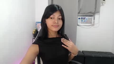 Snapshot of blackmanika chatting on 10/08/25, 08:56 blackmanika online show from 10/08/25, 08:56