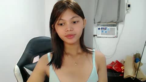 Snapshot of blackmanika chatting on 11/13/25, 05:12 blackmanika online show from 11/13/25, 05:12