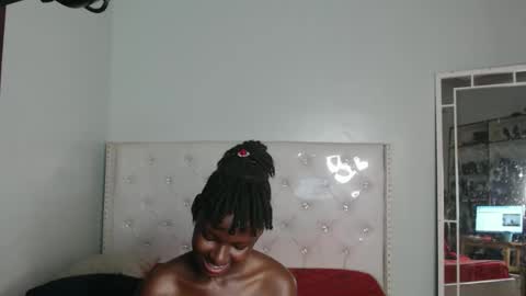 Snapshot of blackmelaninqueen chatting on 02/24/26, 09:13 Cleo online show from 02/24/26, 09:13