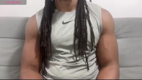 Snapshot of blackmuscles77 chatting on 03/26/26, 06:02 blackmuscles77 online show from 03/26/26, 06:02