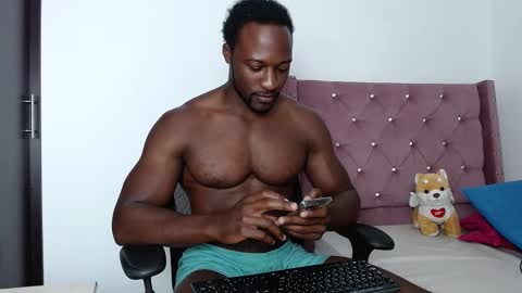 Twtter 1MikeBeckford            Onlyfns beckfordmike online show from 02/16/25, 03:16