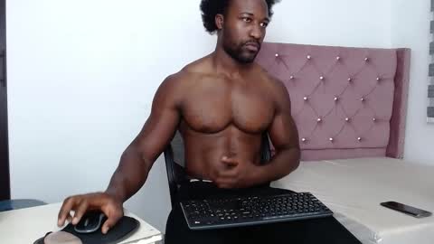 Snapshot of blacknikes chatting on 10/15/25, 11:10 Twtter 1MikeBeckford Onlyfns beckfordmike online show from 10/15/25, 11:10