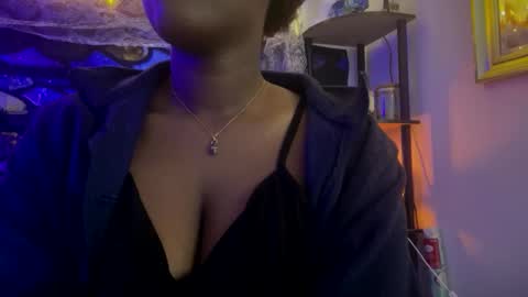 Snapshot of blackprincessstacy chatting on 05/27/26, 10:29 ask mme later online show from 05/27/26, 10:29