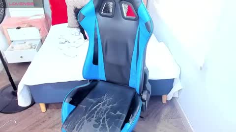 Marlon online show from 10/13/25, 02:17