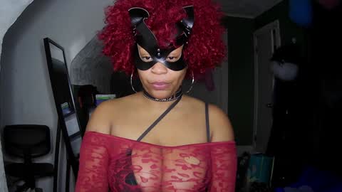 Snapshot of blacksirenqueen chatting on 12/12/24, 08:14 Queen Siren online show from 12/12/24, 08:14