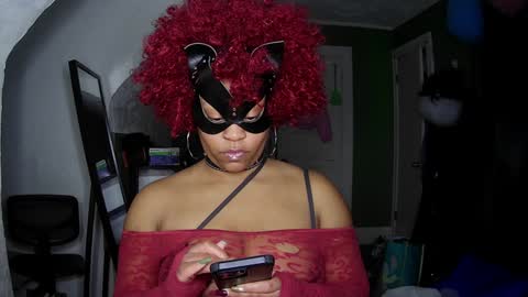 Snapshot of blacksirenqueen chatting on 12/12/24, 11:18 Queen Siren online show from 12/12/24, 11:18