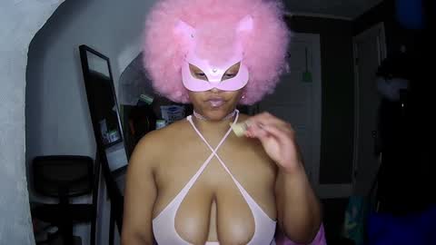 Snapshot of blacksirenqueen chatting on 12/15/24, 10:07 Queen Siren online show from 12/15/24, 10:07