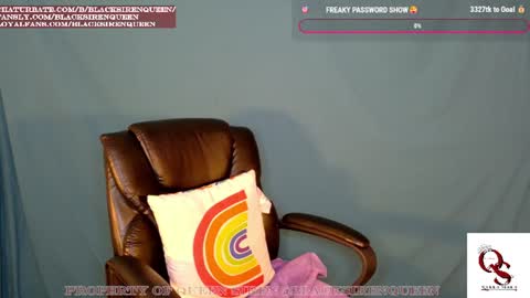 Queen Siren online show from 07/05/26, 01:56