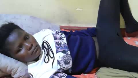 blackslim_girl2 online show from 10/25/25, 10:59