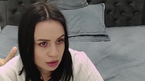 Mira online show from 12/02/24, 02:41