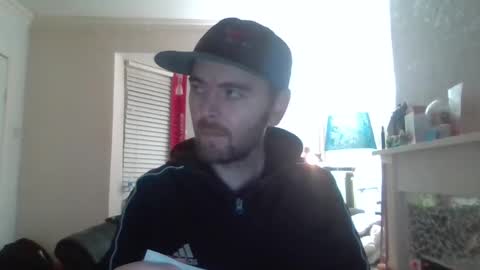 Snapshot of blackvswhite2022 chatting on 01/06/25, 09:54 blackvswhite2022 online show from 01/06/25, 09:54