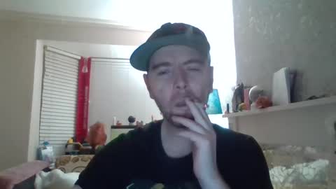 Snapshot of blackvswhite2022 chatting on 01/22/25, 11:32 blackvswhite2022 online show from 01/22/25, 11:32