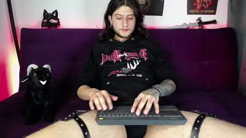 Dave online show from 12/04/24, 01:25