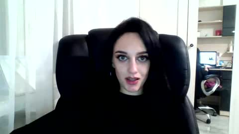 Ivy online show from 01/18/25, 08:09