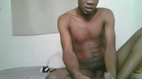 Snapshot of blackzilian_ chatting on 09/18/25, 05:20 HASSAN online show from 09/18/25, 05:20