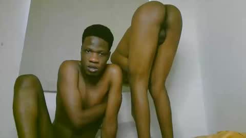 Snapshot of blackzilian_ chatting on 11/03/25, 10:49 HASSAN online show from 11/03/25, 10:49