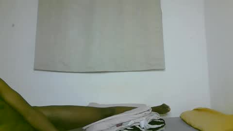 Snapshot of blackzilian_ chatting on 11/09/25, 08:51 HASSAN online show from 11/09/25, 08:51