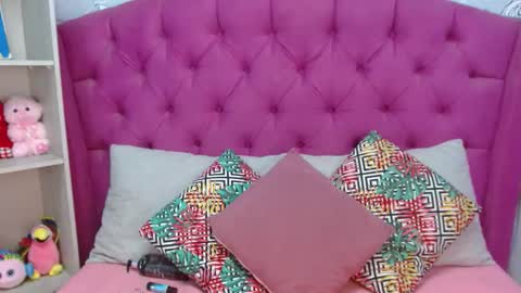 Snapshot of blaiir_moon chatting on 11/11/25, 07:14 blaiir_moon online show from 11/11/25, 07:14